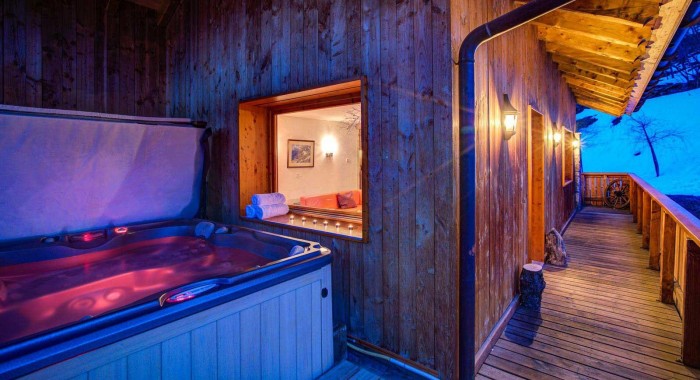Chalet Laetitia, Meribel ski chalet, image 5